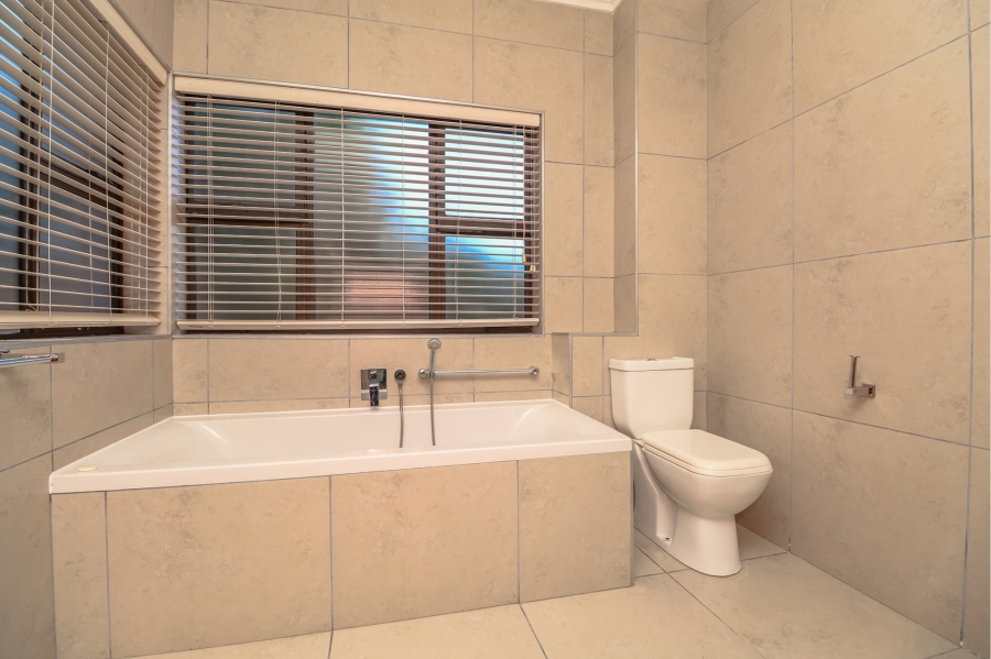 4 Bedroom Property for Sale in Pinnacle Point Golf Estate Western Cape